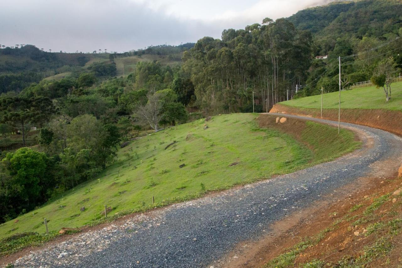 Pousada Terra Dos Passaros Sao Bento do Sapucai Bagian luar foto