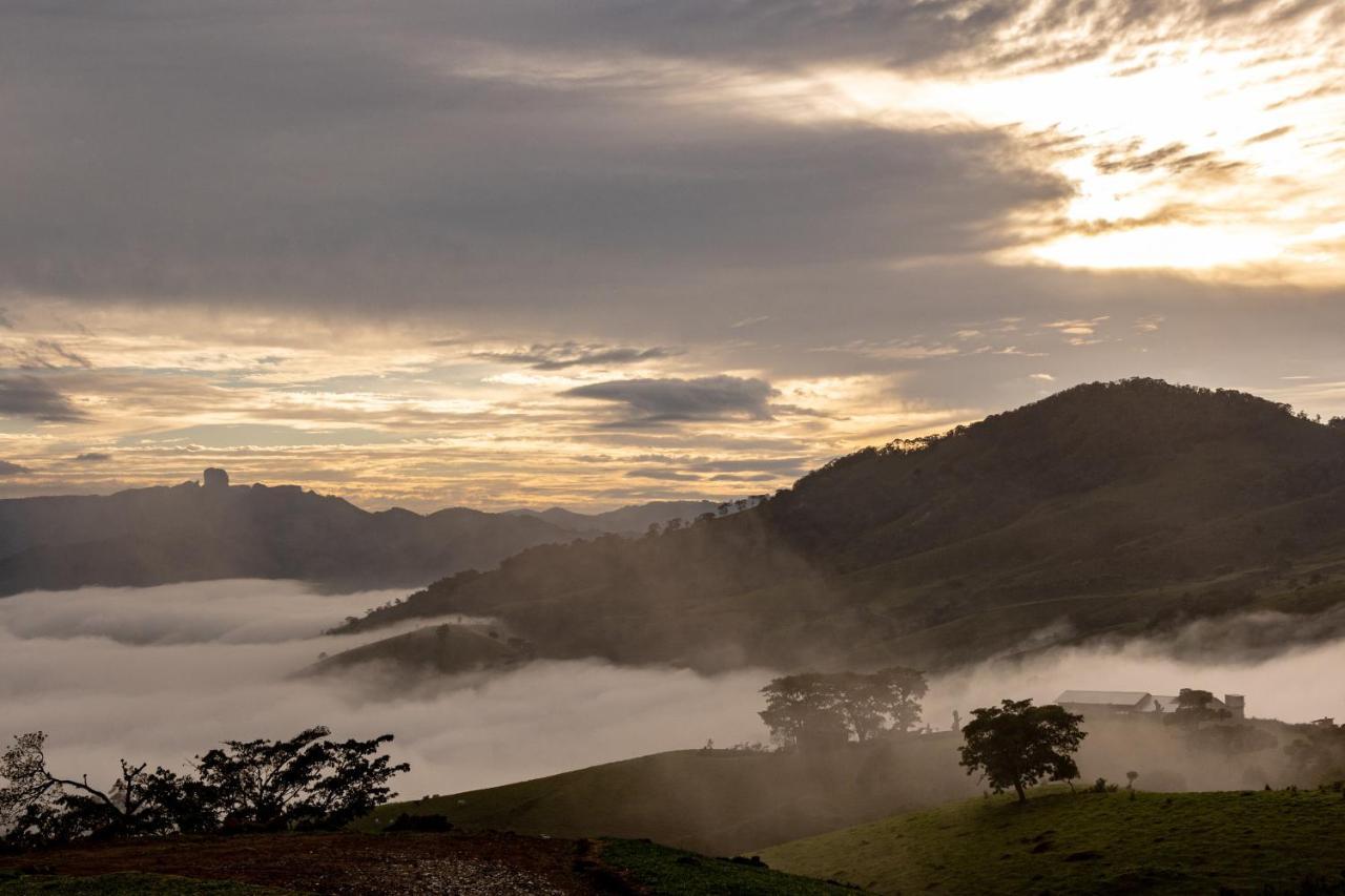 Pousada Terra Dos Passaros Sao Bento do Sapucai Bagian luar foto