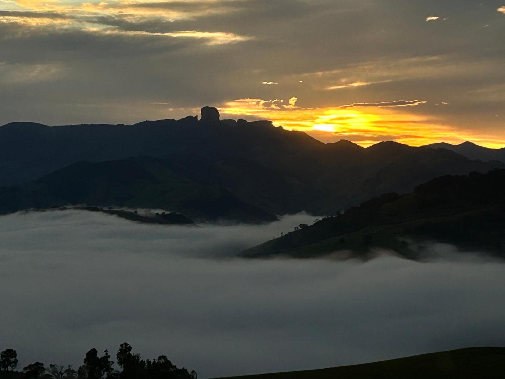 Pousada Terra Dos Passaros Sao Bento do Sapucai Bagian luar foto